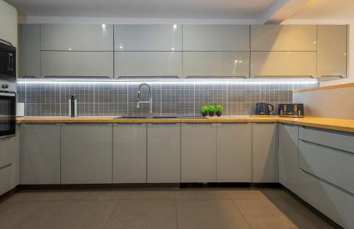 Private Luxe Bournemouth 5BR-7 Beds-3 Bath-Garden-Parking - Foto 6