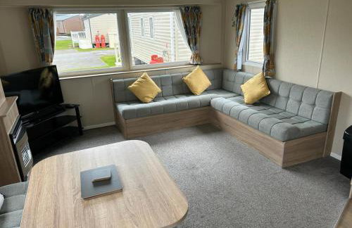 Delightful two bedroom caravan on Par Beach. - Foto 2