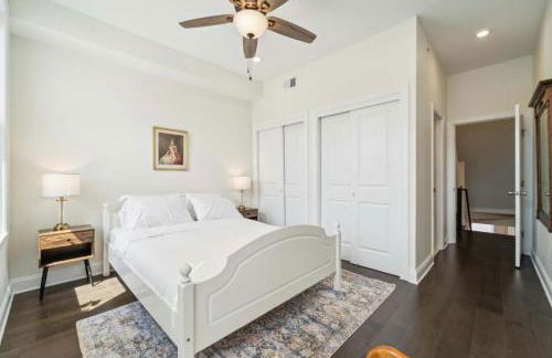 Roof deck w city views - brand new 3bd 3ba - Foto 19