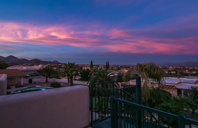 Luxury Contemporary Sanctuary w/ Pool and Views! - Foto 62