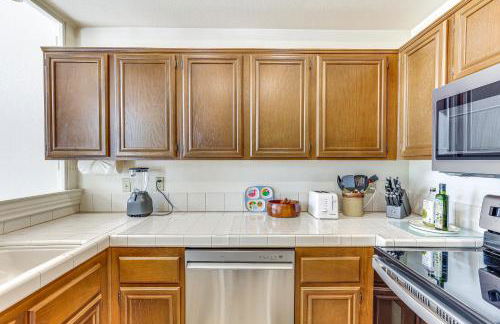 Escondido Townhome with Gas Grill and Golf Acess! - Foto 11