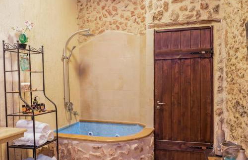 Villa Malaxa Private Luxury with Amazing View - Photo 37