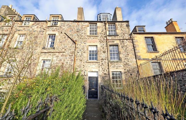 JOIVY Beautiful apartment, private garden, Calton Hill - Foto 1