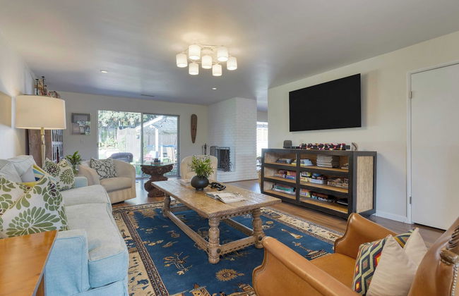 Hummingbird Haven by Avantstay Dog-friendly, Near the Beach, Huge Yard+hot Tub - Foto 16