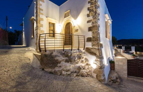 Penthe Manor House, Rustic Secret Retreat, By ThinkVilla - Photo 19