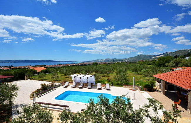 Villa in Kastel Luksic Near the Beach - Foto 57