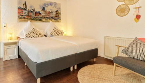 Marx - City Apartment in zentraler Lage - Ideal für 2 Personen mit Waschmaschine und gratis WLAN - Foto 2