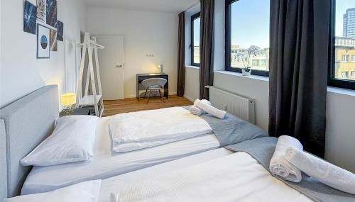 Stilvoll & zentral in der Innenstadt, nahe Hauptbahnhof und Limbecker Platz, helle und großzügige Räume, voll ausgestattete Küche - Foto 4, towels, wardrobe, heating