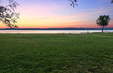 Lakefront Retreat with Sandy Beach! - Foto 32