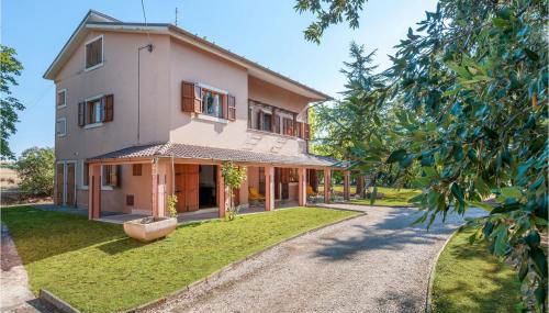Gorgeous Home In Ponzano Di Fermo - Foto 1