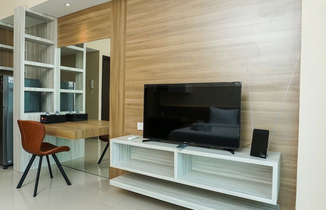 Cozy Studio Apartment at Nine Residence connected to Mall - Foto 9