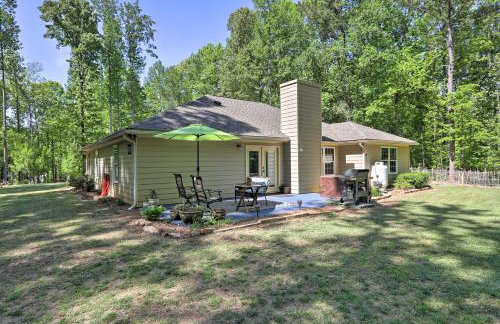 Family-Friendly Home with Lake Oconee Access and Patio - Foto 21