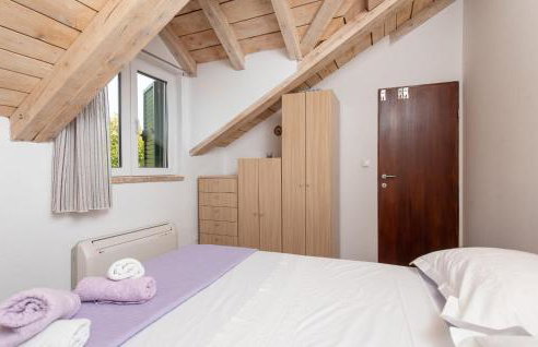 Amazing Home In Najevi With Wifi - Photo 31