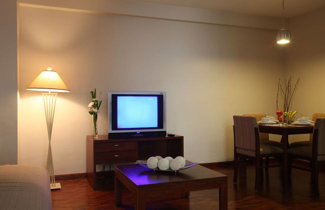 Amorsolo Mansion - Foto 13