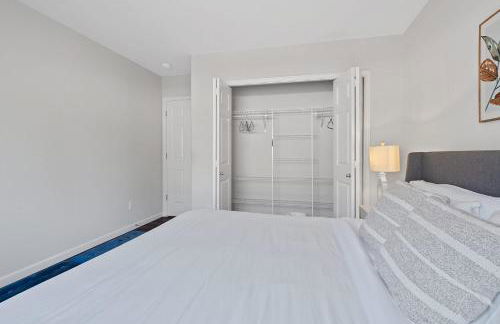 Designer Daylight Basement Near Edmonds Downtown - Photo 26