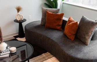 Luxury Downtown King Bed, Rooftop Pool - Photo 12