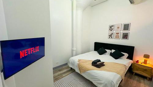 Luxury 6BR Suite with Pool Table Sleeps 12 Perfect for Group Stay Near McCormick Place, Grant Park and Soldier Field - Foto 5