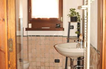 GuestHost - Derby Village - Mountain Heaven Apartment - Photo 12