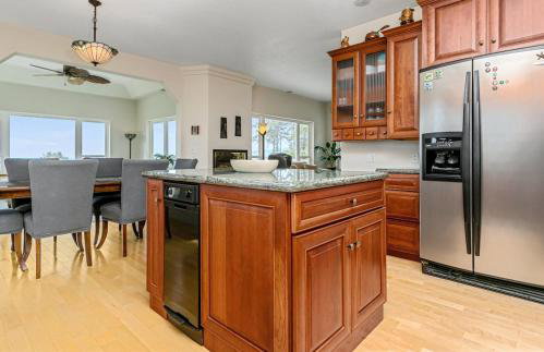 Epic ocean views at this private retreat just minutes from the beach - Foto 5