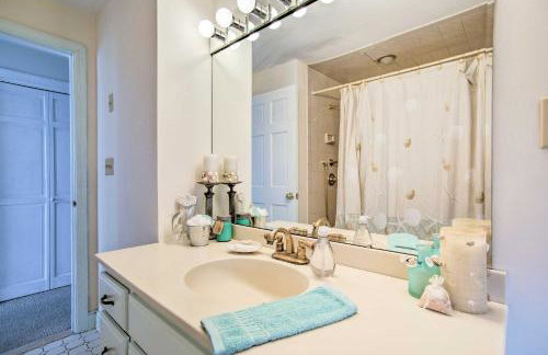 2 Decks and Beach Access Oceanfront Getaway! - Foto 20