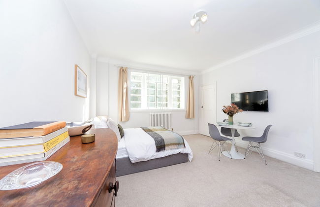 Beautifully Presented Centrally Located Studio apt - Foto 14
