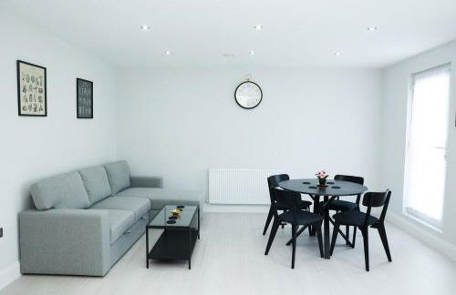 Brand New Luxury 1 Bedroom Apartment - Foto 1