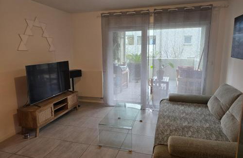 Appartement T2 avec terrasse - Photo 5