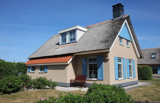 Traditional Villa With Dishwasher on Texel Near the Sea - Photo 34