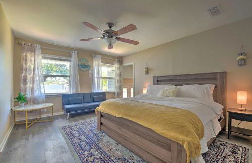 Spacious Granbury Home with Lakefront Outdoor Oasis! - Foto 13