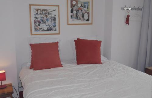 Charmant appartement au cœur de Le Palais, proche commerces et plage - FR-1-418-268 - Photo 7