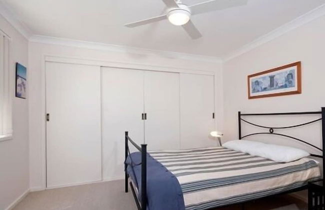 Bombora at Fingal Bay - Photo 3