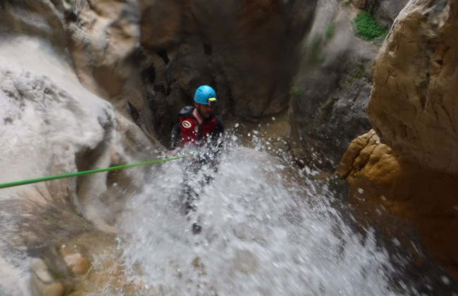 Canyoning at Buitre Gorge - Foto 4