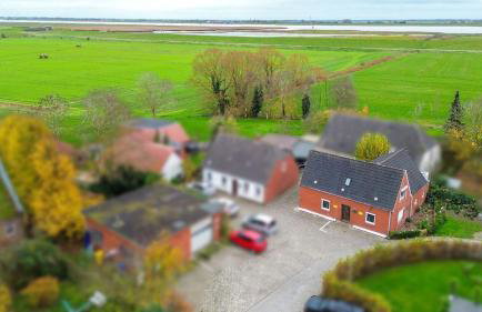 Ferienhaus am Deich mit Küche, Balkon und Smart-TV - Photo 5