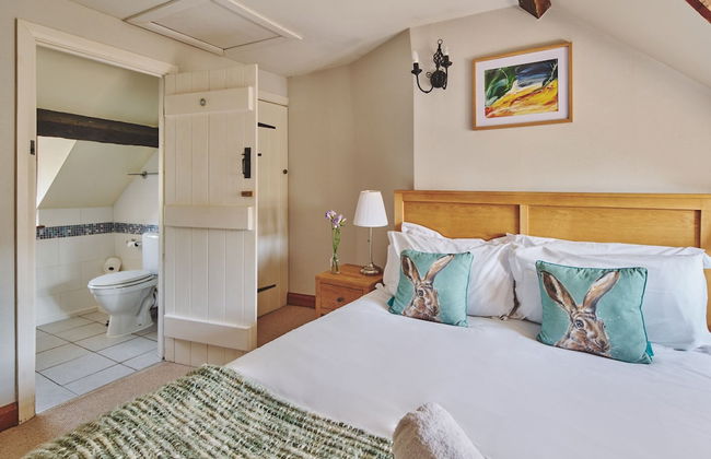 Coniston House - Photo 5