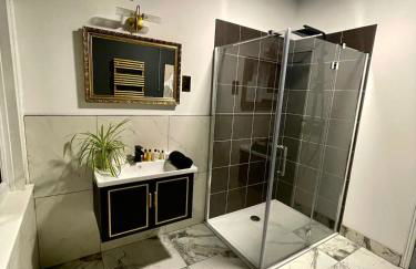 Tranquil Victorian Villa with Hot Tub & Sauna - Foto 19