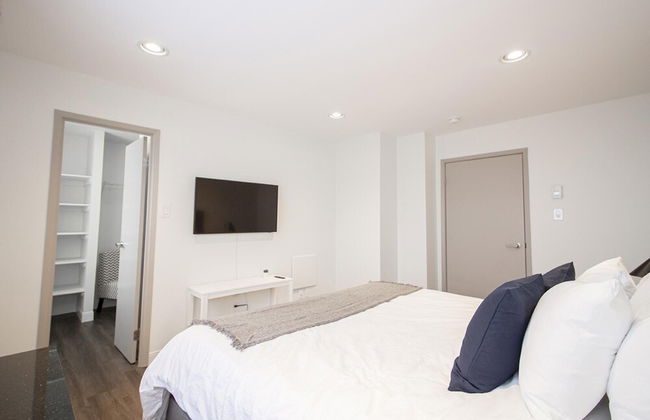 Luxurious 1bdrm Apartment With Parking and Wi-fi - Photo 7