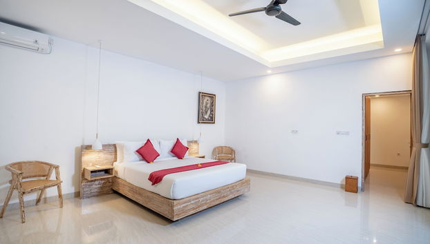 AR Villa Sayan - Foto 2, Habitación