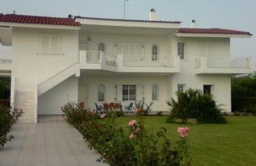 Silver villa Raches maisonette & Green - Foto 3