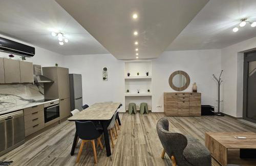 Denys & Kelly apartments - Foto 1