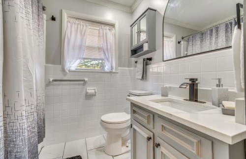 3 Mi to Saracen Landing! Family Getaway with Deck - Foto 13