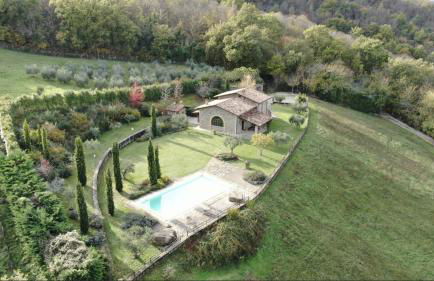 Villa Elisa - Private Pool & AirCo Near Reschio Castle - Foto 10