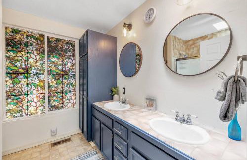 Russian River Wine Retreat: Hot Tub, BBQ,& Deck - Foto 48