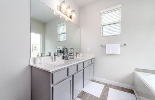 Modern and Spacious 4BR Home in Rosenberg, TX - Foto 16