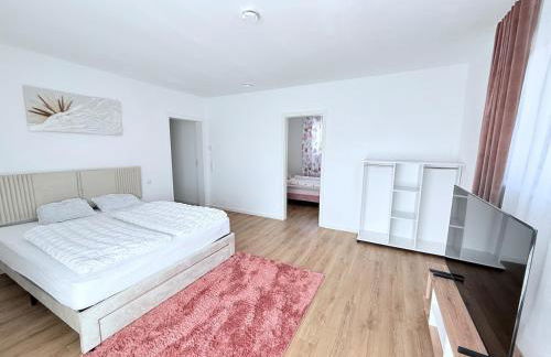 Luxury Apartment 4 bedrooms Self check in out - Foto 15