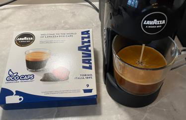 Little Trevio - seaside haven with parking and sea views - Photo 15