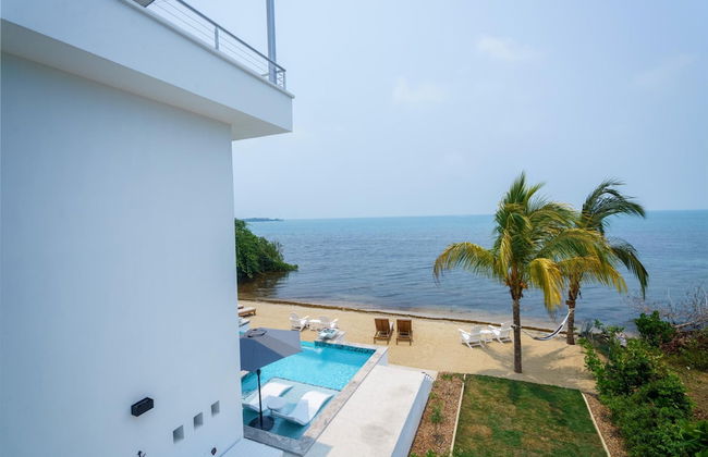 Spacious 4-bed Villa in Placencia Village w Pool - Foto 23