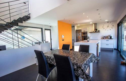 Catalunya Casas Modern Hilltop Haven with private pool 7km to beach - Foto 11