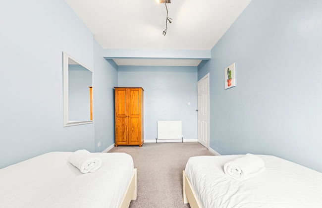 Warm Cosy Family Home With Free Parking - Foto 10