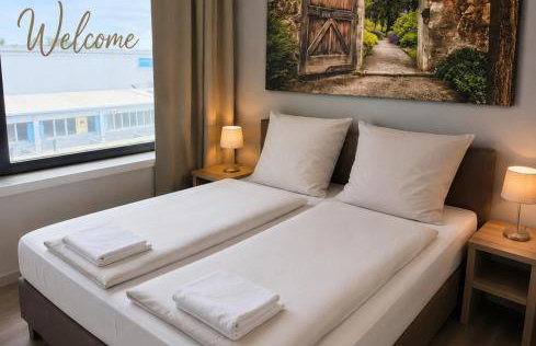 Aparthotel Emilia 24h Check-in, Free Parking and WiFi - Photo 2
