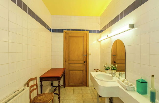 Spacious Holiday Home With Garden - Foto 18